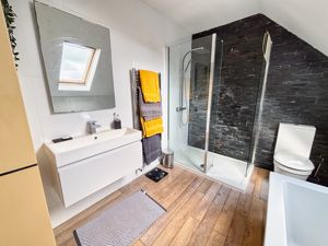 Photo 25- click for photo gallery